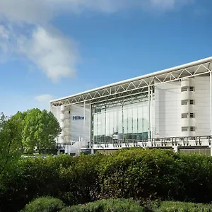 **** Отель Hilton London Heathrow Airport Великобритания
