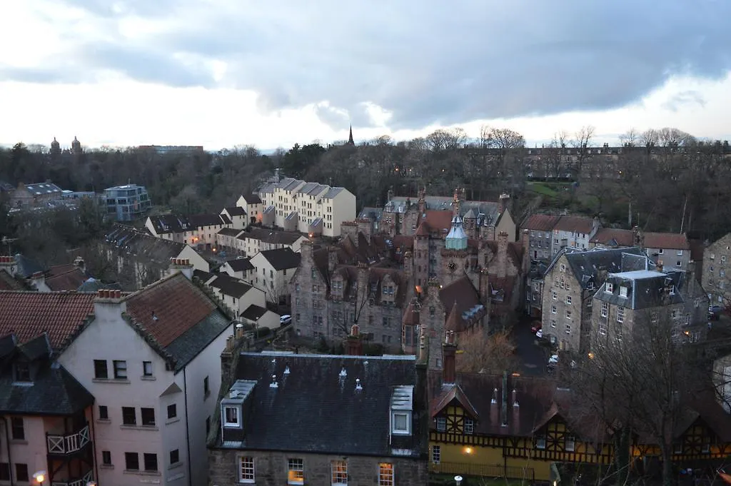 B+B Edinburgh