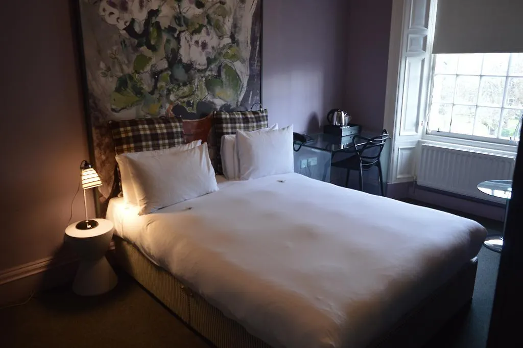 **** Hotel B+B Edinburgh United Kingdom