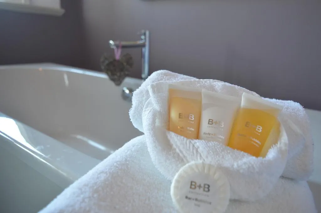 B+B Edinburgh Hotel